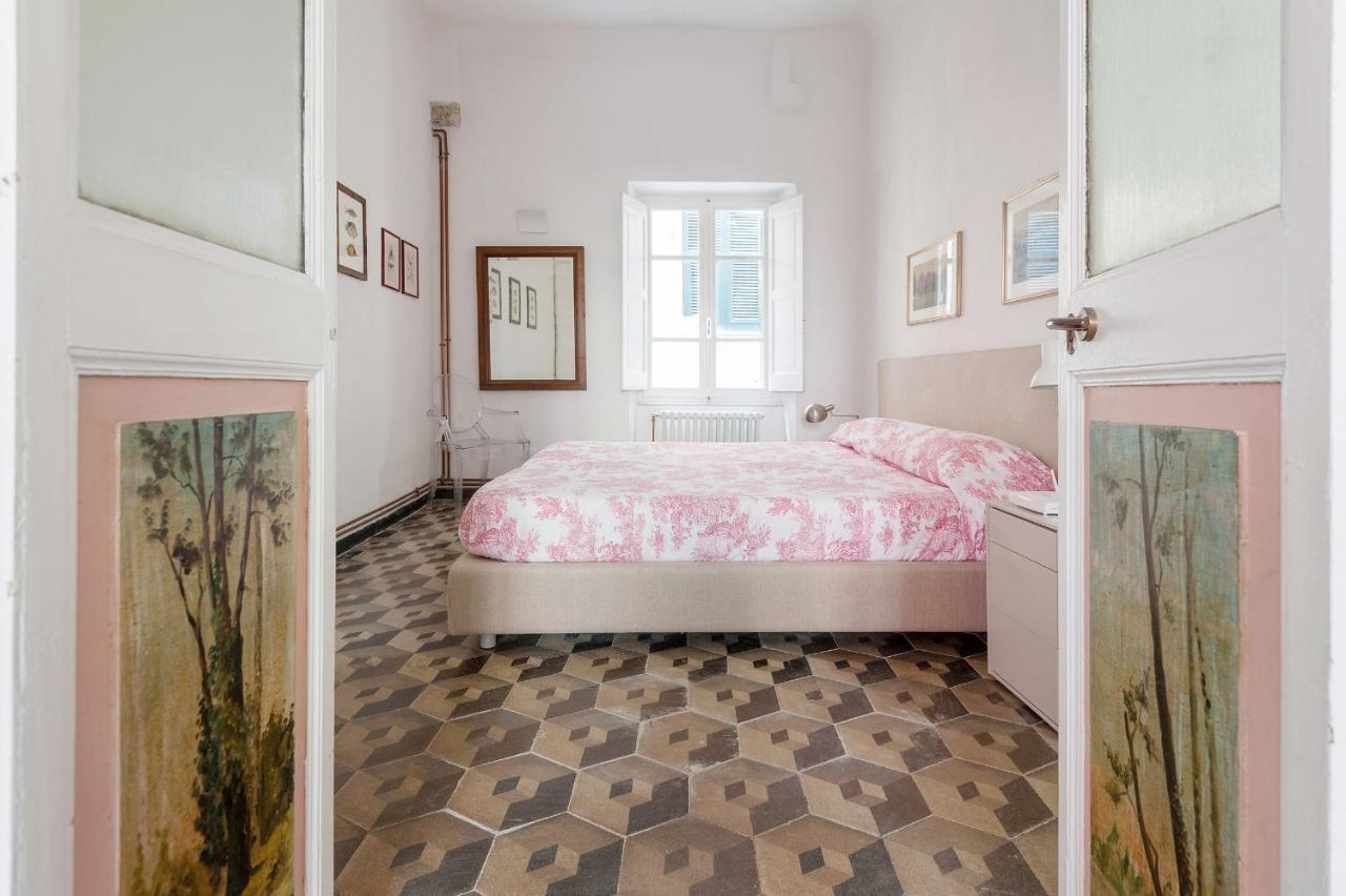 Marina Apartment, Unique, Authentic, Beachfront, 2 Aircondo Bdr , 2Bht, Easy To Train Or From Private Parking Βερνάτσα Εξωτερικό φωτογραφία