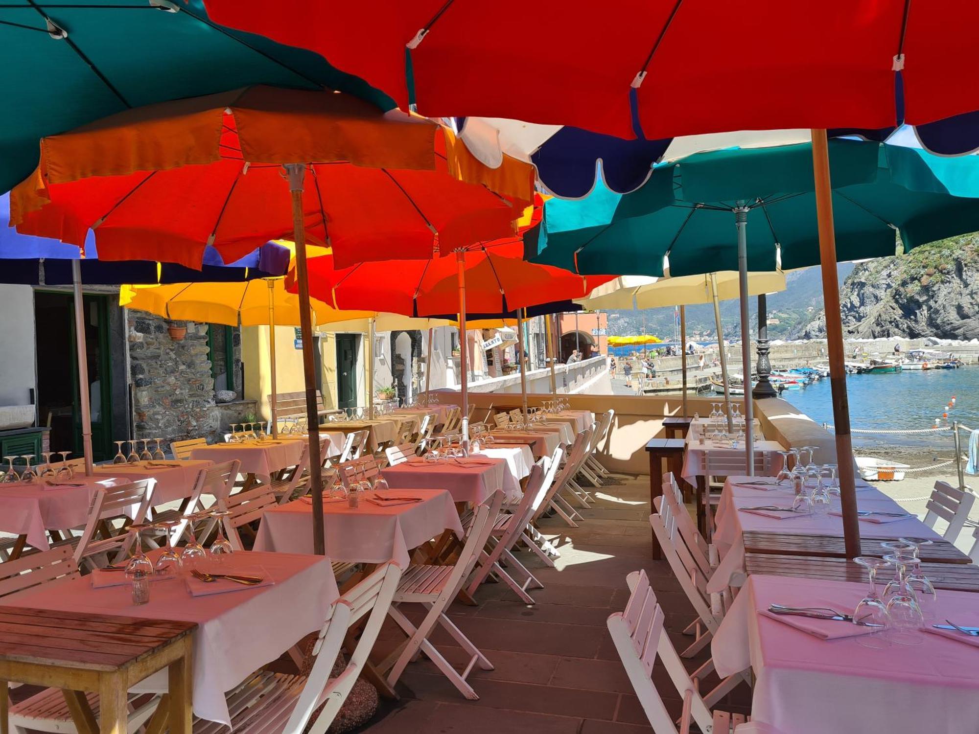 Marina Apartment, Unique, Authentic, Beachfront, 2 Aircondo Bdr , 2Bht, Easy To Train Or From Private Parking Βερνάτσα Εξωτερικό φωτογραφία