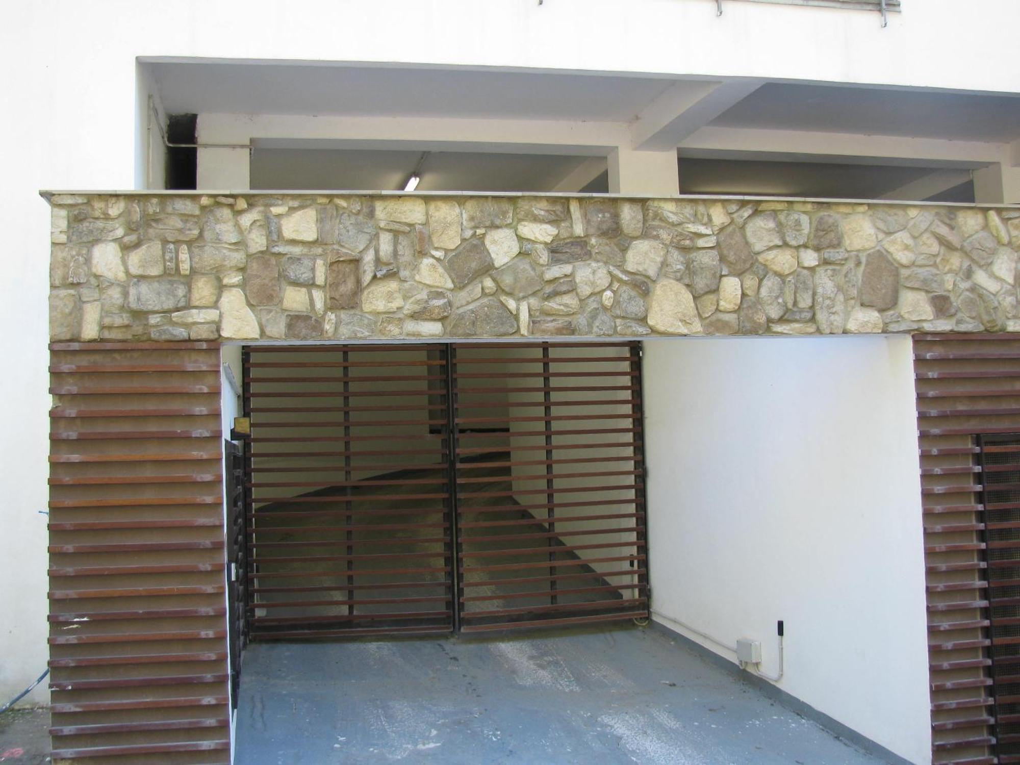 Marina Apartment, Unique, Authentic, Beachfront, 2 Aircondo Bdr , 2Bht, Easy To Train Or From Private Parking Βερνάτσα Εξωτερικό φωτογραφία